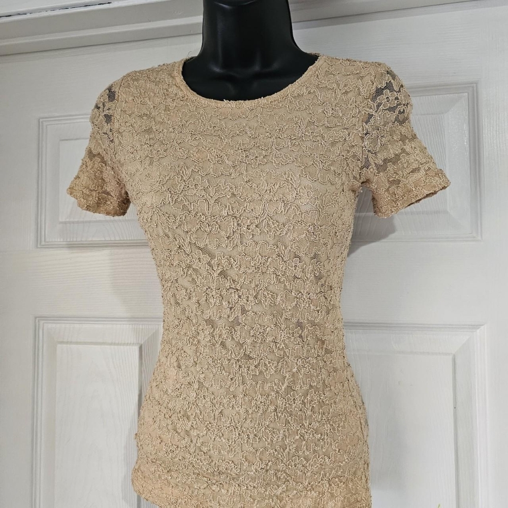 Vintage 90s nude lace cottage whimsigoth blouse